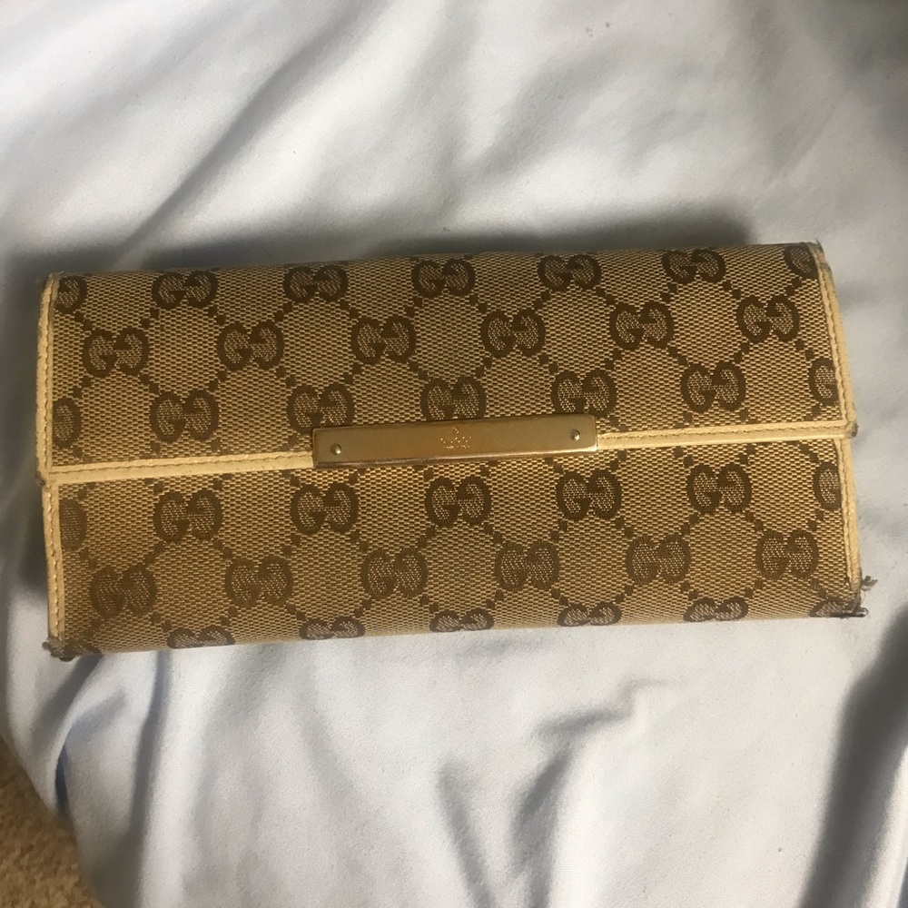 Gucci wallet
